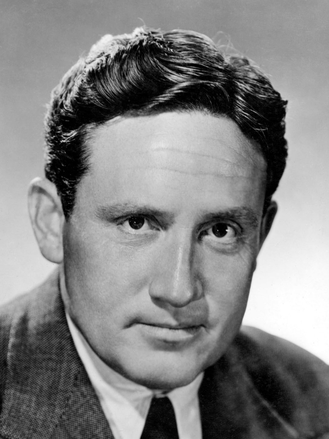 How tall is Spencer Tracy?